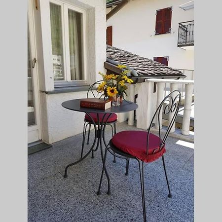 Bezauberndes Haus Fuer Erholsame Ferien Im Puschlav Campascio Exterior foto