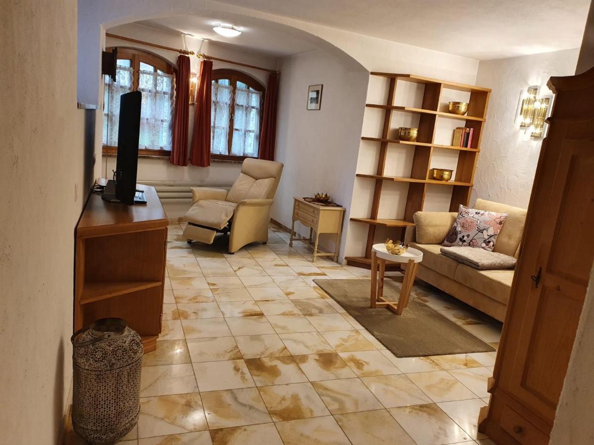 Bezauberndes Haus Fuer Erholsame Ferien Im Puschlav Campascio Exterior foto